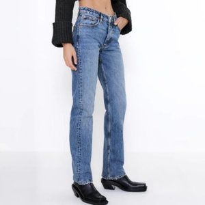 Zara low-rise straight leg Jeans